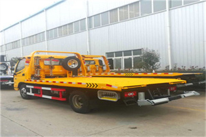 徐汇附近拖车救援搭电